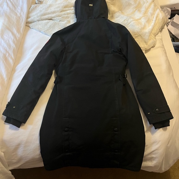 Beautiful Canada Goose Knee Length Parka - Picture 2 of 7